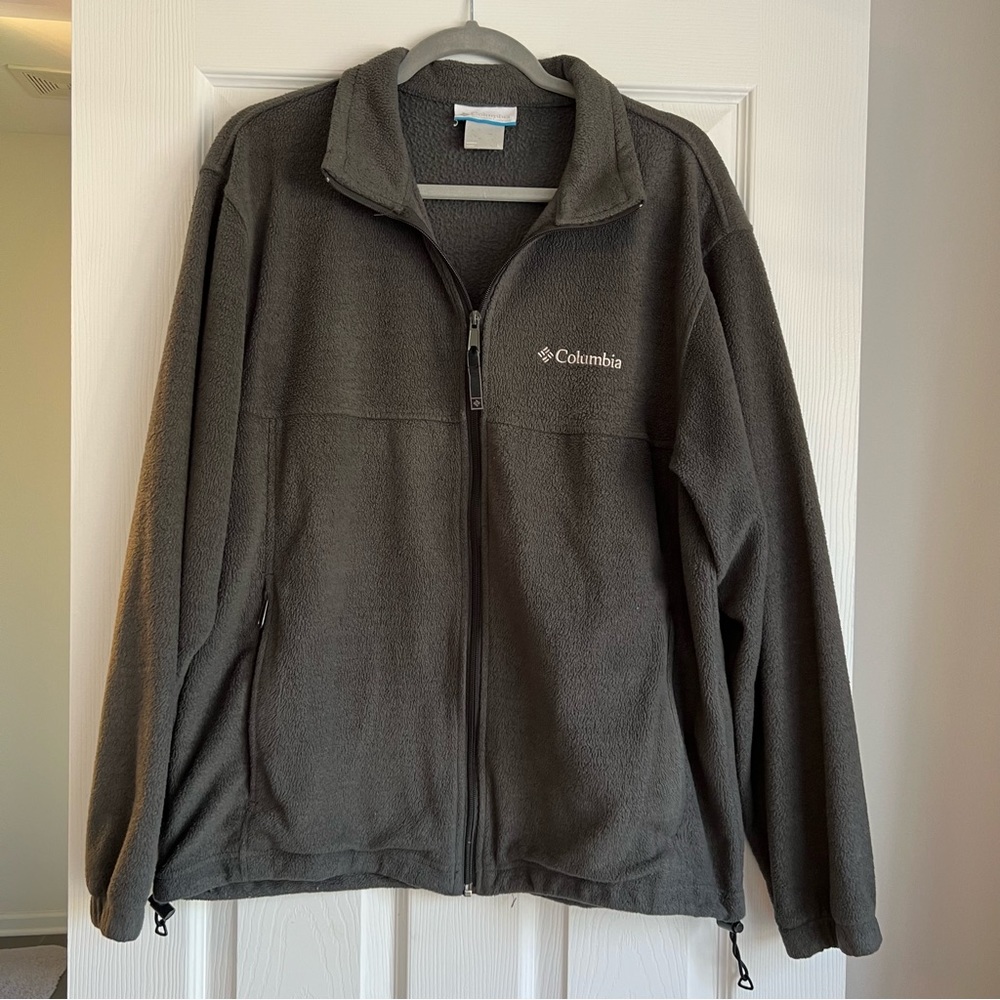 Columbia men’s fleece jacket, size large